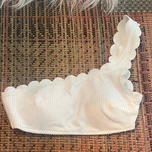 New Aerie White Scalloped Swim Top Size XS Retail $39.95